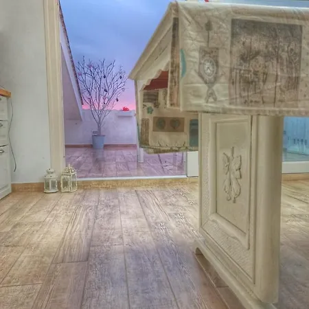 Alojamento de Acomodação e Pequeno-almoço Chic & Beauty 3*