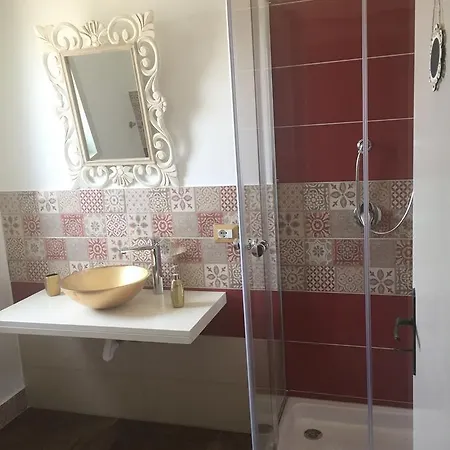 Chic & Beauty Bed & Breakfast 3*